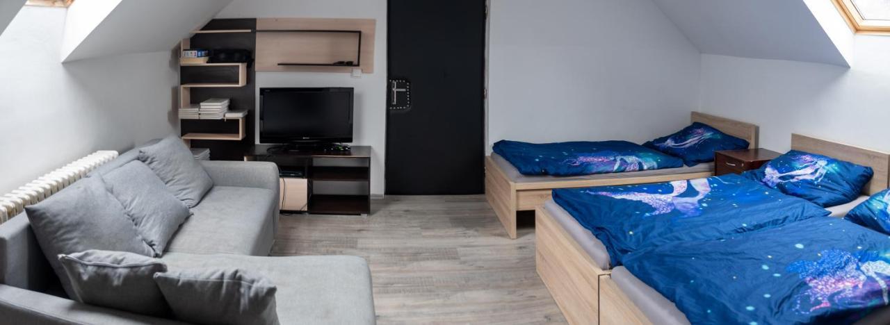 V Sadu Apartment Lysa nad Labem Ngoại thất bức ảnh